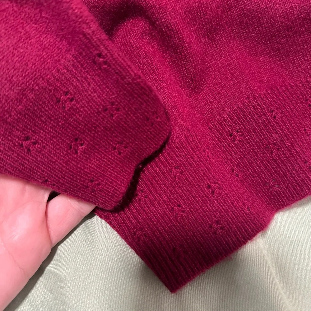 Vintage Lord & Taylor cashmere sweater - Picture 3 of 4